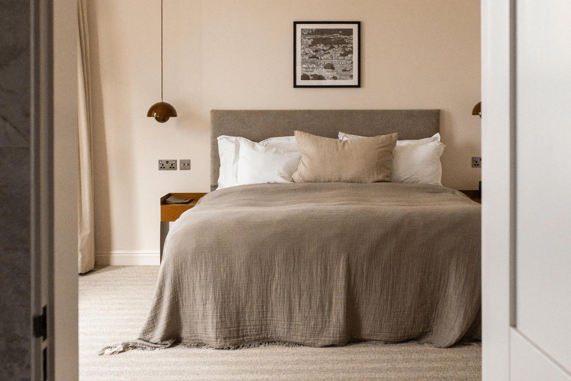 Leighton House - Boutique Guesthouse บาธ ภายนอก รูปภาพ A bedroom