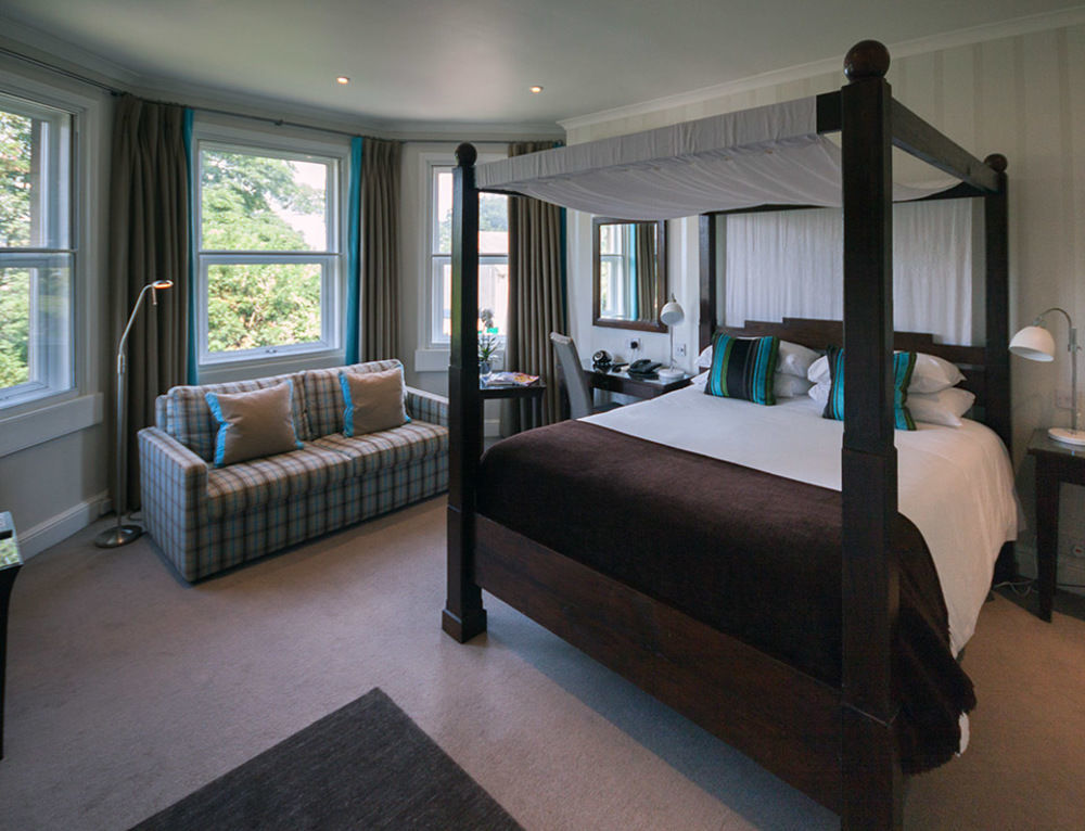 Leighton House - Boutique Guesthouse บาธ ภายนอก รูปภาพ A bedroom at the hotel